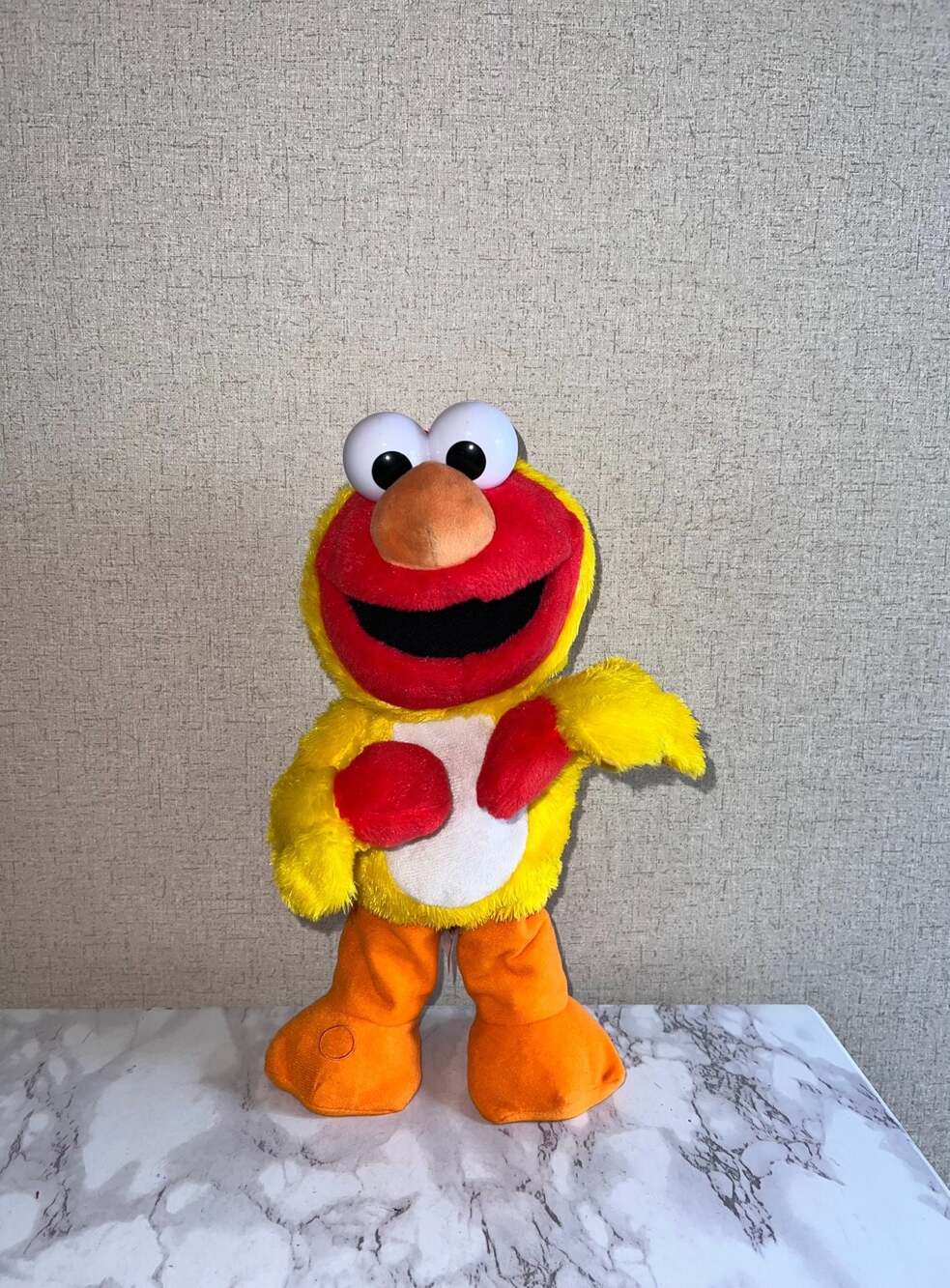 Just Play Sesame Street Chicken Dance Elmo 13" Plush(READ)
